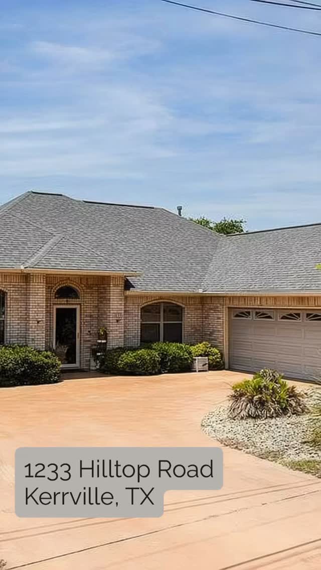 New listing alert 🏡 1233 Hilltop Rd, Kerrville, TX

3 bed | 2 bath | 1,855 sq ft | $459,000
Vaulted living room, brick fireplace, granite kitchen, and a screened-in porch you’ll want to live on. Sitting on a quarter-acre in Starkey Manor with easy access to schools, highways, and shopping.

Schedule a private tour today.

Some images have been virtually changed.

#KerrvilleRealEstate #JustListed #TexasHomesForSale #HillCountryLiving #KerrvilleTX NewListing DreamHome StarkeyManor