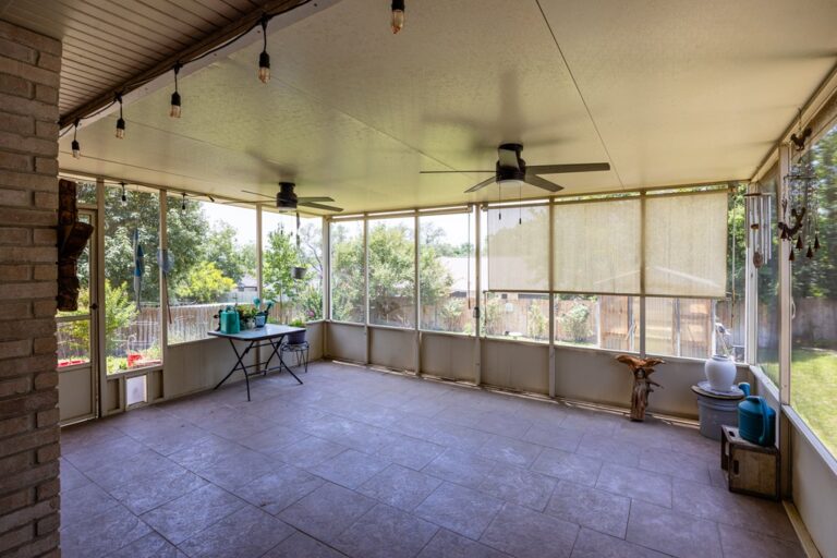 1233 Hilltop Road, Kerrville, TX