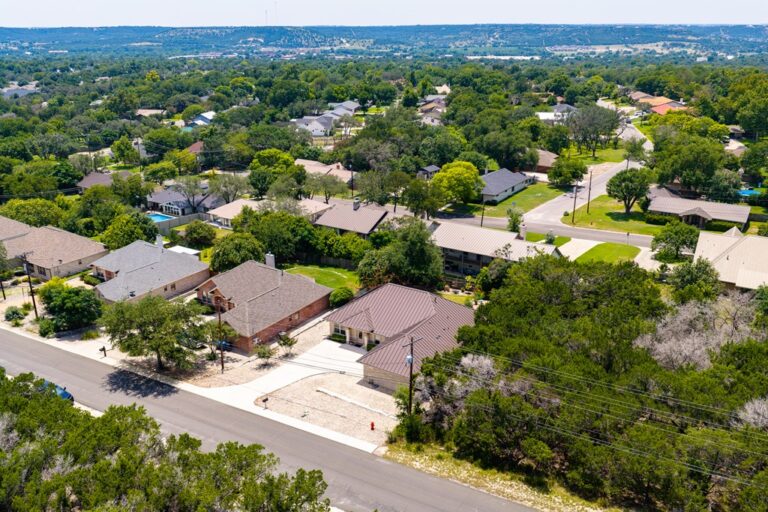 1233 Hilltop Road, Kerrville, TX