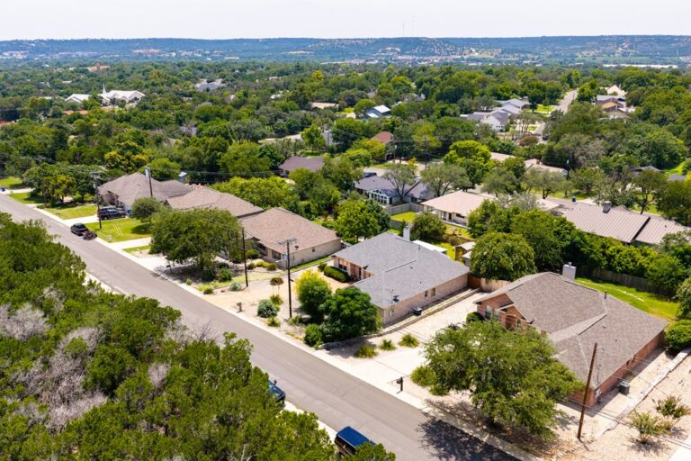 1233 Hilltop Road, Kerrville, TX