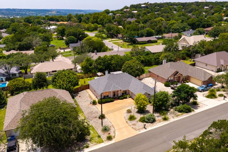1233 Hilltop Road, Kerrville, TX