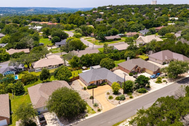 1233 Hilltop Road, Kerrville, TX