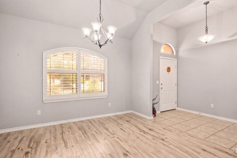 1233 Hilltop Road, Kerrville, TX