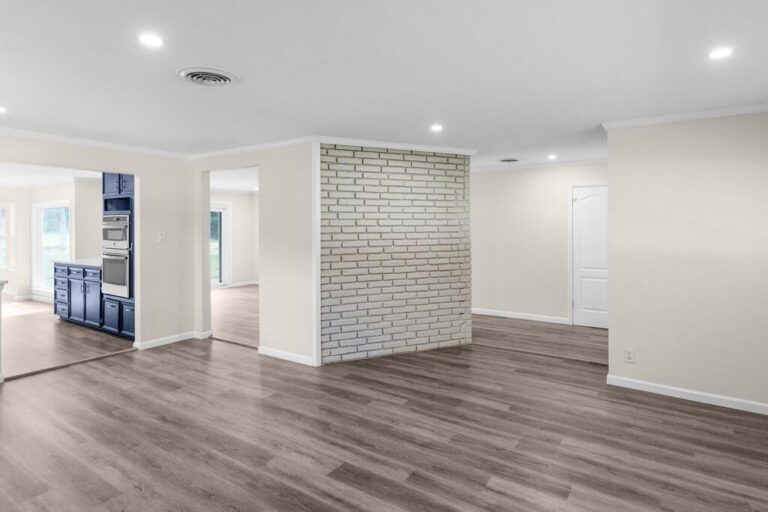 1232 Virginia Drive, Kerrville, TX 78028