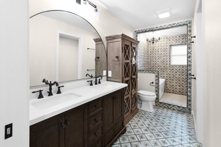 1232 Virginia Drive, Kerrville, TX 78028