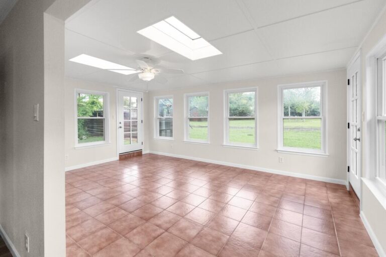 1232 Virginia Drive, Kerrville, TX 78028
