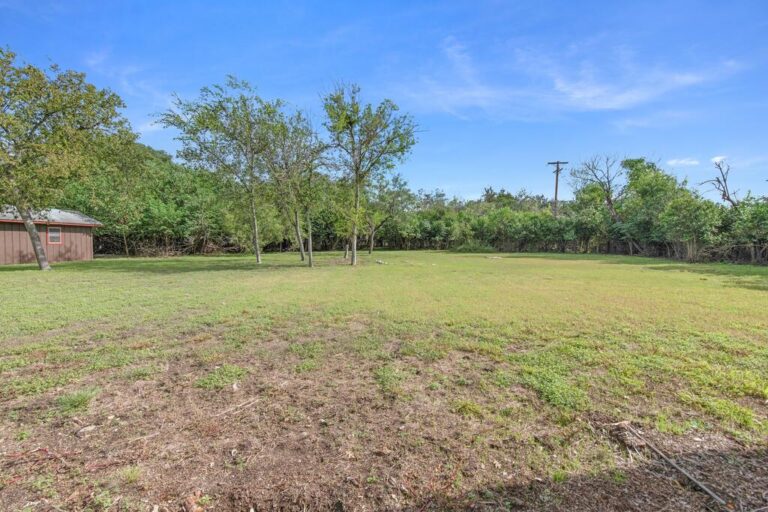 1232 Virginia Drive, Kerrville, TX 78028