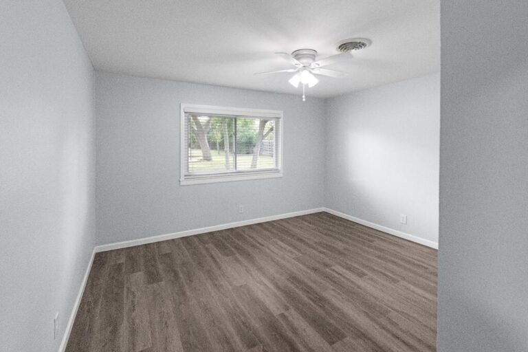 1232 Virginia Drive, Kerrville, TX 78028