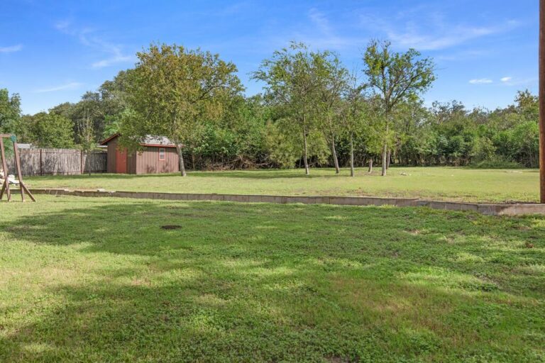 1232 Virginia Drive, Kerrville, TX 78028